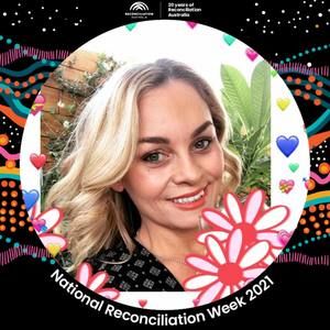 Meet your Posher, Sharon